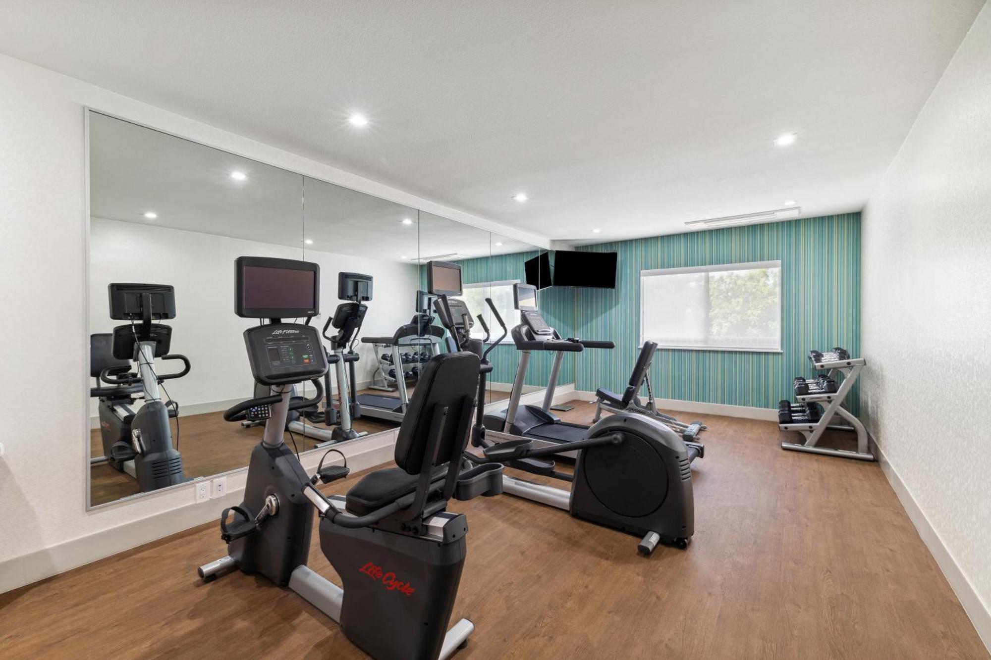 Holiday Inn Express & Suites Mountain View Silicon Valley By Ihg Bagian luar foto