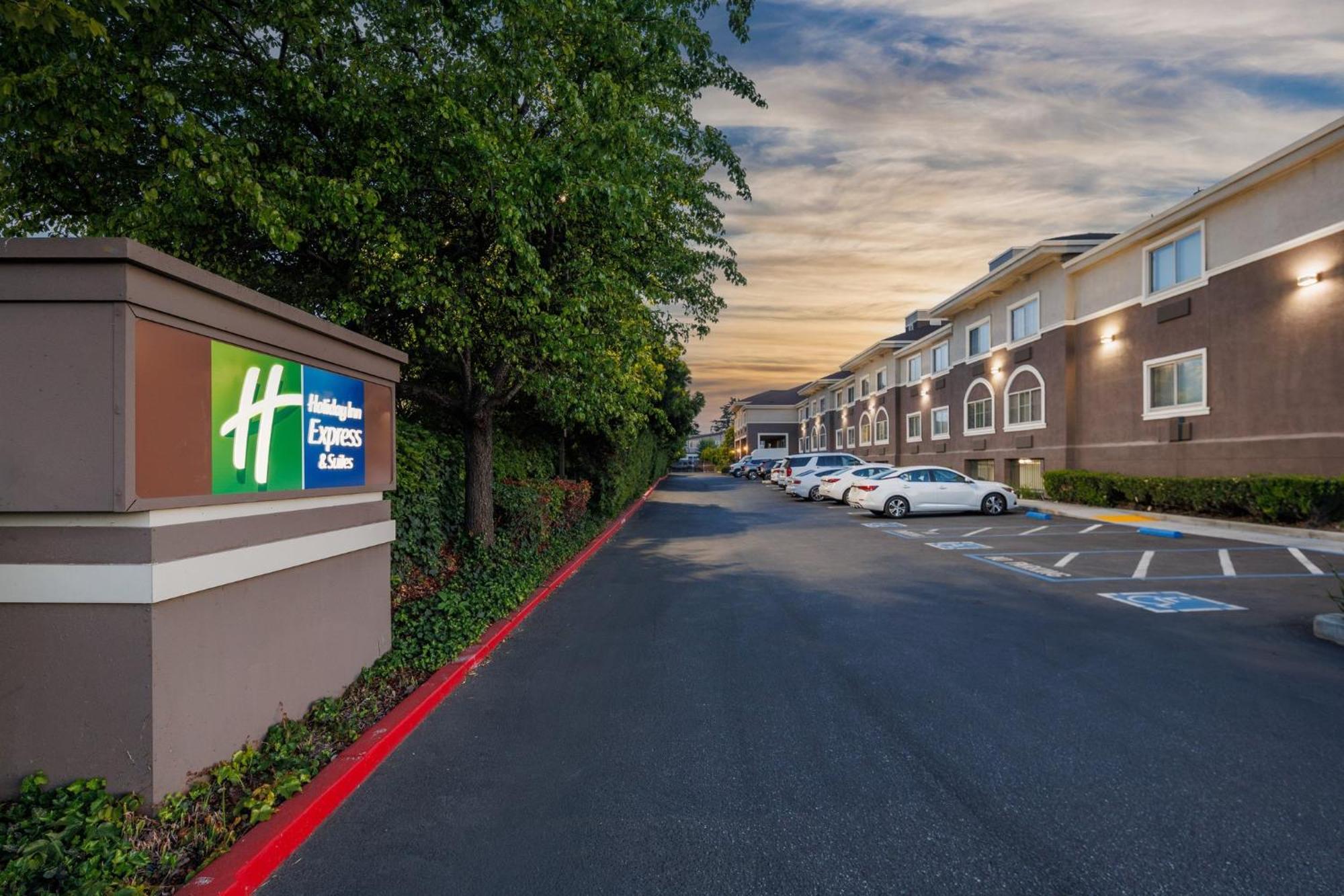 Holiday Inn Express & Suites Mountain View Silicon Valley By Ihg Bagian luar foto