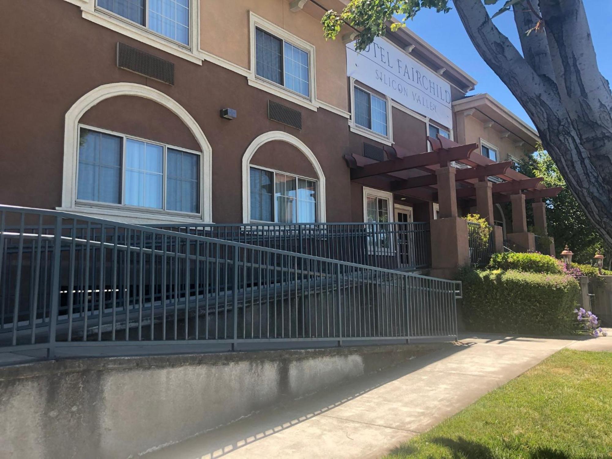 Holiday Inn Express & Suites Mountain View Silicon Valley By Ihg Bagian luar foto
